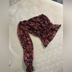 Falling love one shoulder top